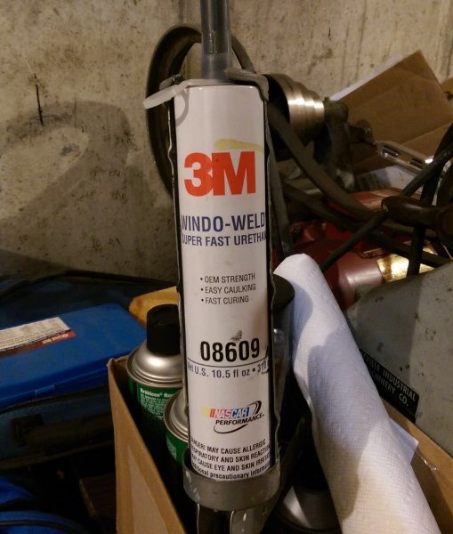 3M window weld 08609.jpg Photo by Neveragain55 Photobucket